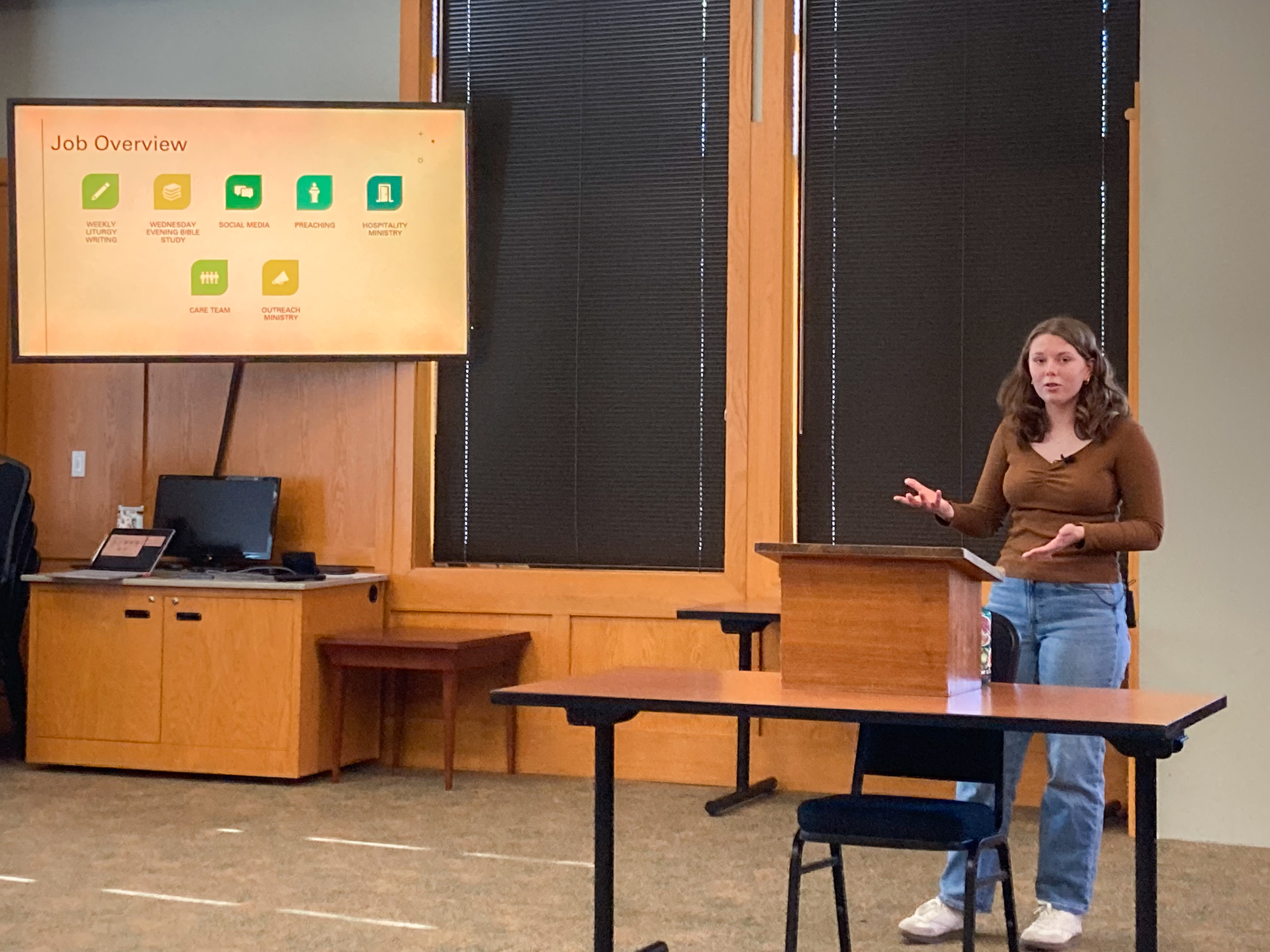 Sarah Ross gives a presentation in the Campbell Dining Room, SLTC. 